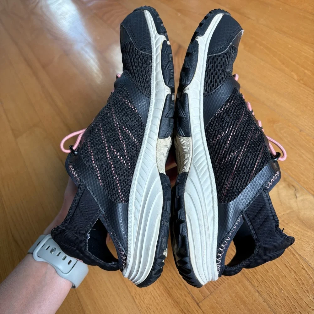 The North Face Womens Litewave Amphibious II Trail Running Shoes Black coral 6.5